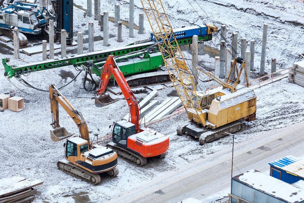 Industriegelände mit geräumten Verkehrsflächen